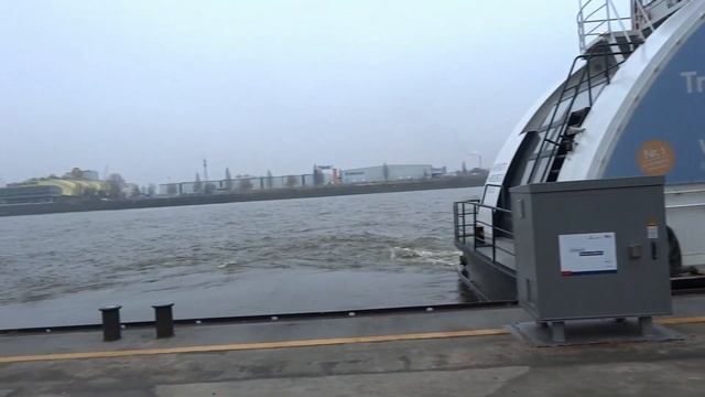 Гамбург, Германия, набережная реки Эльба / Hamburg, Germany, Embankment Of The River Elbe