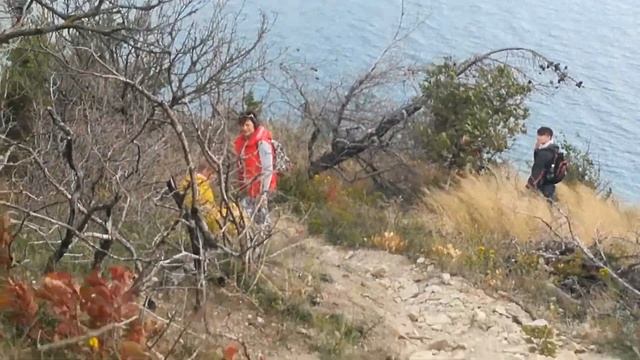 ВОСХОЖДЕНИЕ НА ГОРУ КОЛДУН МЫСХАКО/ СУПЕР ПОХОД Часть 2 (24.10.21) смотреть онлайн