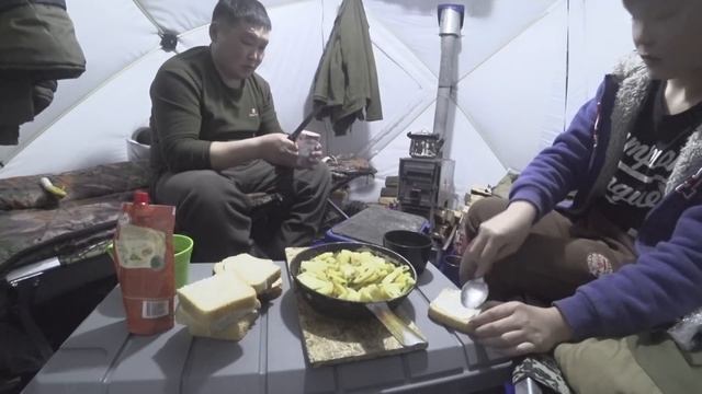 ПРОДОЛЖЕНИЕ!!! Рыбаки недоноски, можно ли вообще их называть рыбаками!!! РЫБАЛКА В ЯКУТИИ!!! смотреть онлайн