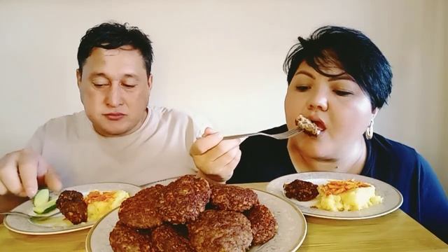Мукбанг Пюре,Котлетки/Mukbang Puree, Cutlets/Mukbang 果泥，肉饼