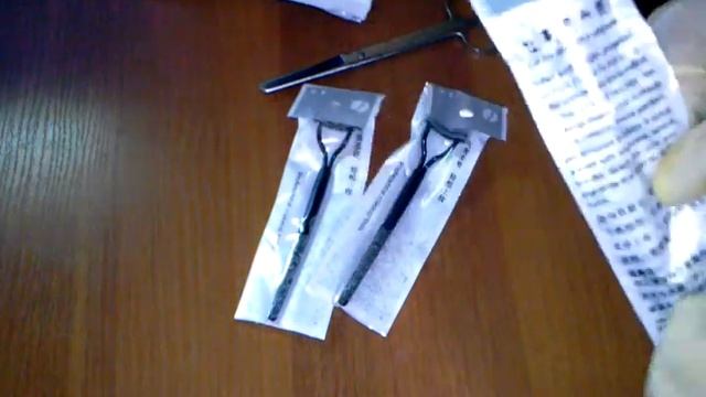 Щетка для ресниц смотреть онлайн