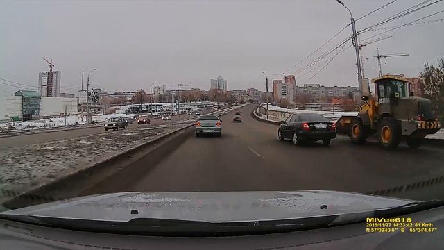 Mio MiVue™ 618 ДЕНЬ смотреть онлайн