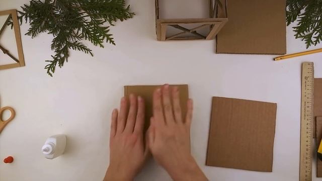 Как сделать декоративный ФОНАРИК своими руками из картона. Декор для дома DIY смотреть онлайн