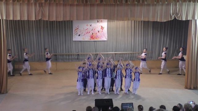 Хореографический ансамбль "Ювента" на Шахтинской весне -2017 смотреть онлайн