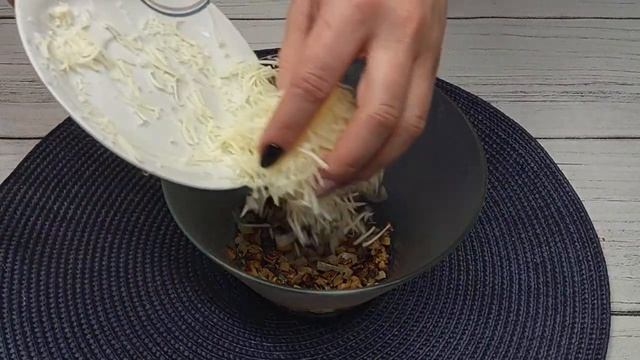 Минутная ВКУСНОТА на праздничный стол для ЛЕНТЯЕВ! Бесподобный рецепт из доступных продуктов! смотреть онлайн