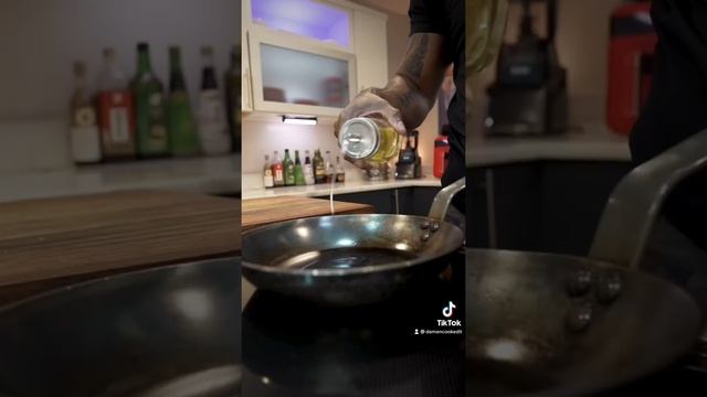 Elevated late night snack смотреть онлайн