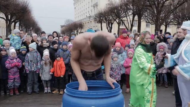 1 марта в Смоленске прошли масштабные гуляния в честь Масленицы смотреть онлайн
