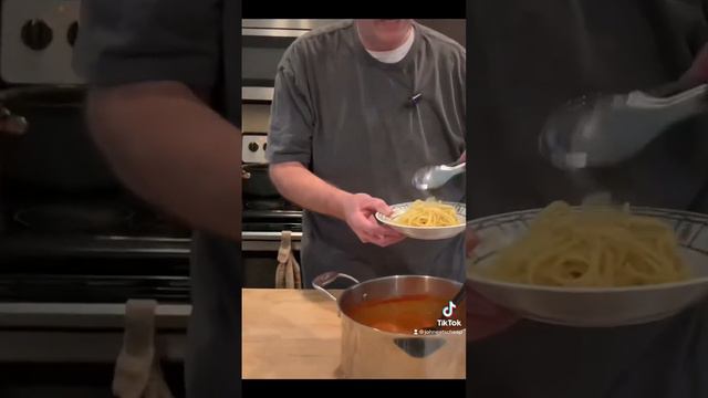 Day 17 Spaghetti Bolognese смотреть онлайн