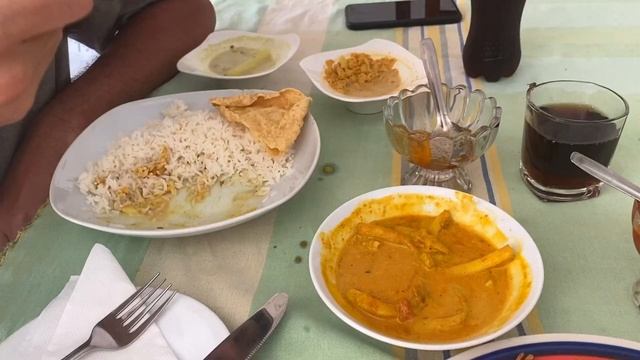 КОМЕНДАНТСКИЙ ЧАС на Шри Ланке!!! Без еды, бензина и жилья смотреть онлайн