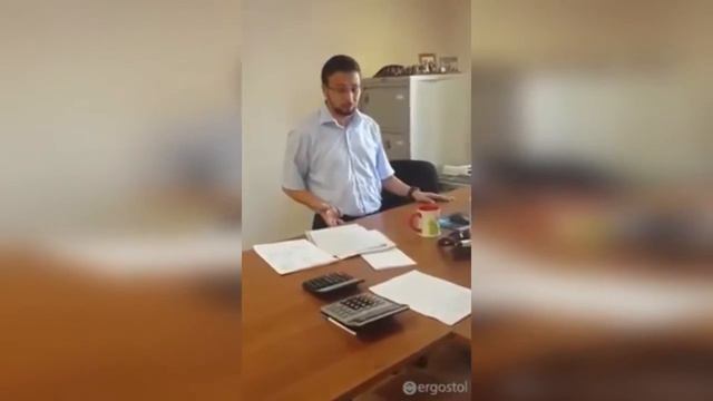 Стол с электрорегулировкой на трех опорах для переговорных ErgoStol Senate смотреть онлайн