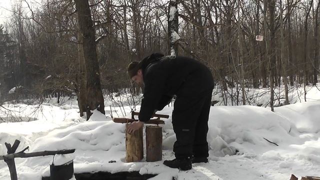 Велетьма , Кеша пытается нарубить дров смотреть онлайн