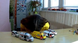 Игрушка газель реанимобиль с носилками