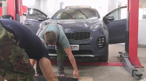 Ремонт люка Kia Sportage. Что делать если клинит, закусывает, не закрывается люк, панорамная крыша