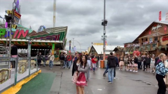 CRAZY PARENT FREE DAY AT VOLKSFEST 2019 ! смотреть онлайн