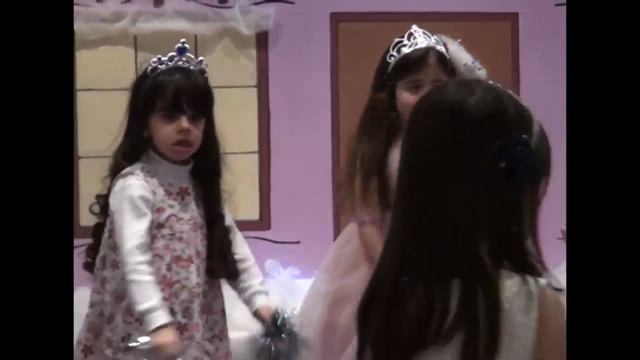 Танец Снежинок - Рус сектор(Baby Plaza muasir usaq bagcasi) смотреть онлайн