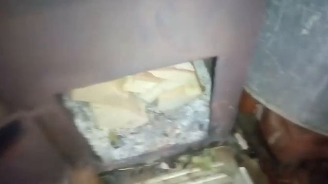 Школа охотничего мастерства. Учимся растапливать печь в зимовье！ смотреть онлайн