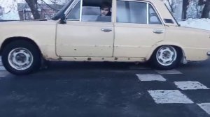 Не опущена, а занижена!