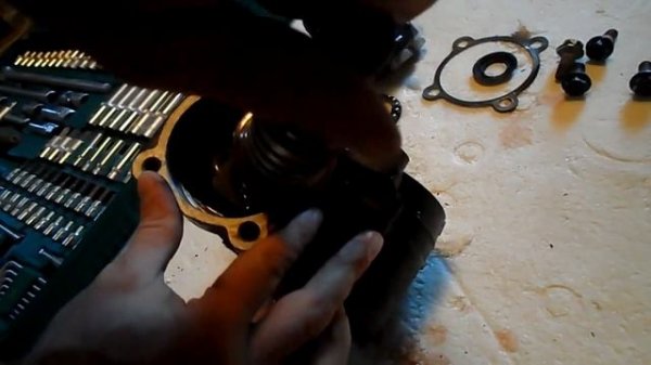 Что в нутри ГУРа ГАЗ 3309 ? (1ч)