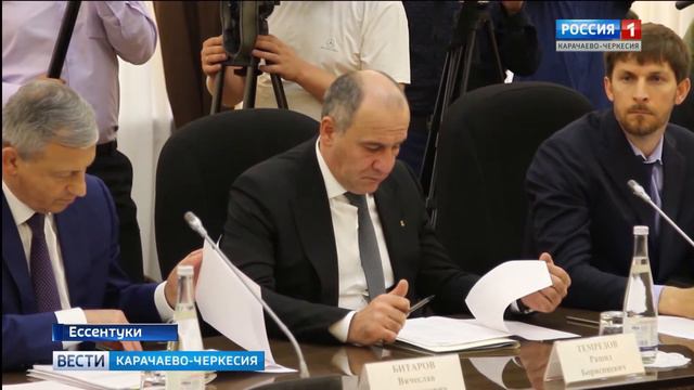 Рашид Темрезов принял участие в совещании по вопросам реализации Госпрограммы развития СКФО смотреть онлайн