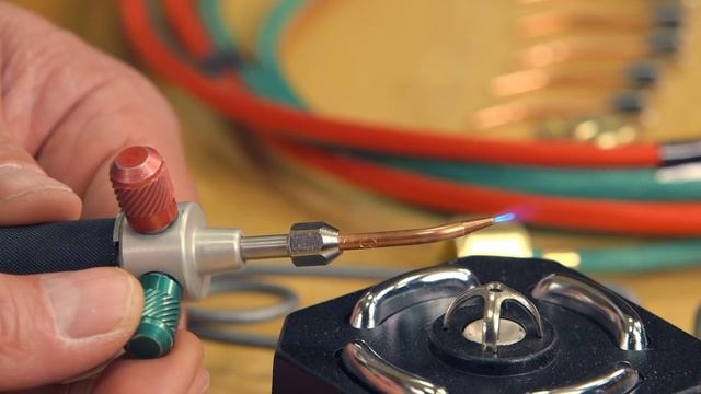 Smith Little Torch Overview смотреть онлайн