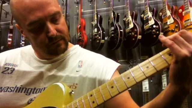 American Special Telecaster through Fender Mustang III V.2 1x12" 100-Watt Modeling Combo w/FX смотреть онлайн