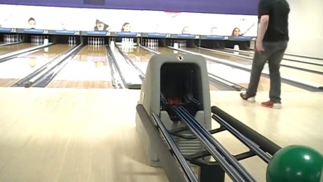 Bowling at AMF Langs Lanes (110 Game) смотреть онлайн