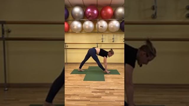 YOGA с Ольгой Водолажной