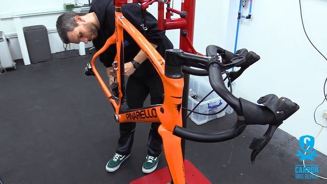 Pinarello F10 rebuild after major carbon repair смотреть онлайн