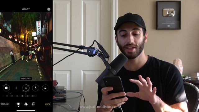 How to Edit Photos on iPhone Camera Roll (FREE No Apps!) (Tutorial) смотреть онлайн