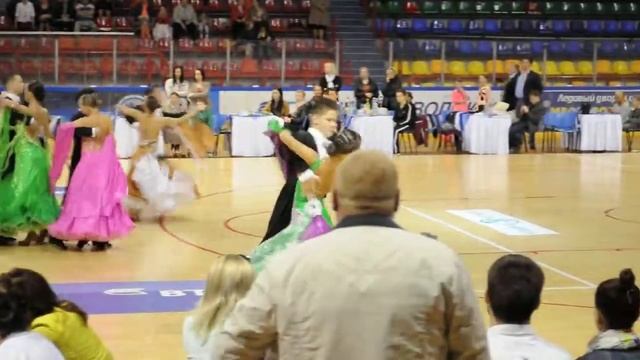 WDSF Юниоры 2 (Танго)