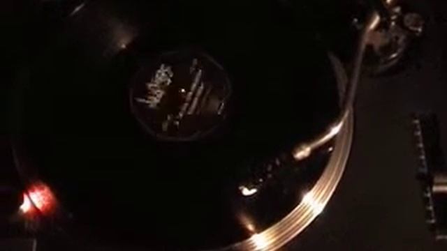 Hoek 35 - All The Massive.mov смотреть онлайн