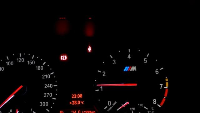 E82_1M-Unstabble Revving смотреть онлайн