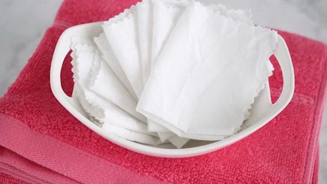 Как сделать «волшебные» салфетки, которые не дадут белью полинять во время стирки смотреть онлайн