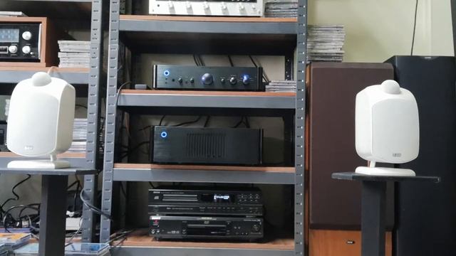 B&W LM1 Speaker смотреть онлайн