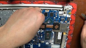 Замена термопасты в ноутбуке Lenovo 320 330  310