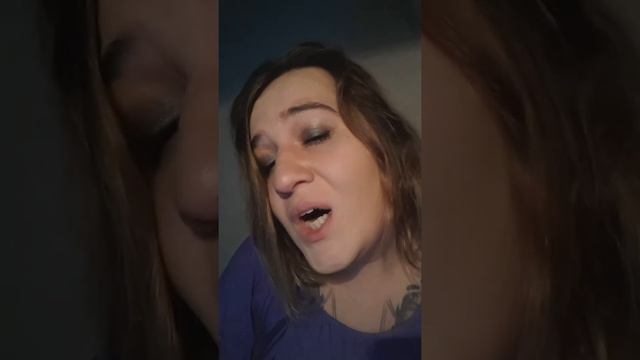 Поющая голова - Танцы на стеклах cover смотреть онлайн