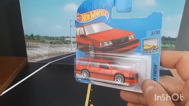 A Incrível Wagon De Corrida Da Volvo.