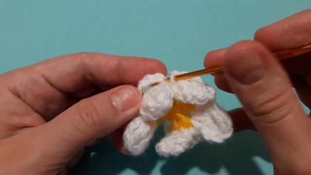 Квадратный мотив с ромашкой. Крючок для начинающих. Вязание крючком 2019.