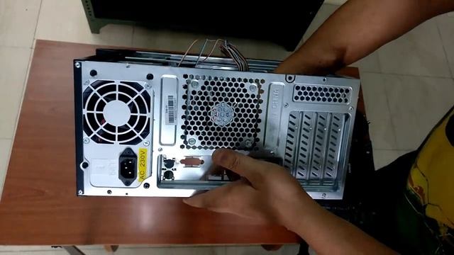 Rs 24000 Building Budget Gaming PC - Time Lapse AMD Ryzen 3 2200G - A Mistake? смотреть онлайн