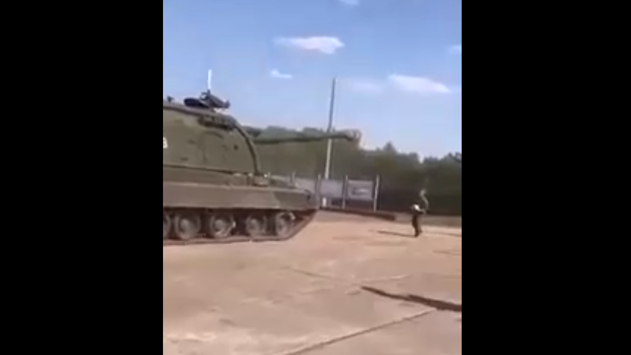 Как солдаты «Мсту» кирпичами тормозили смотреть онлайн