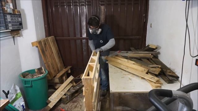 Demolire dei pallet con la sega universale Bosch Professional смотреть онлайн
