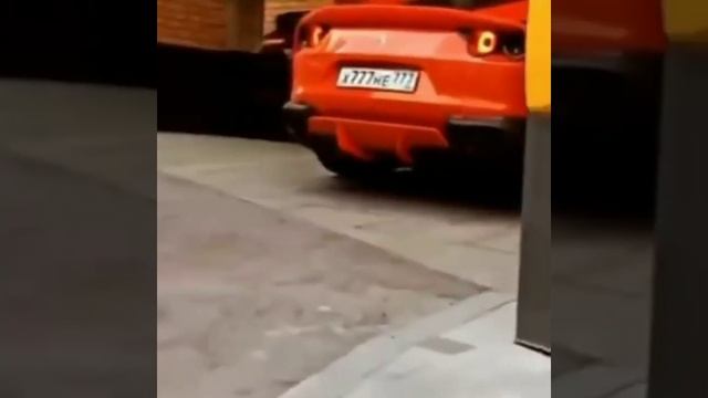 Самая быстрая машина Рахима Гарми Ferrari 812 SuperFast за 35.000.000₽ смотреть онлайн