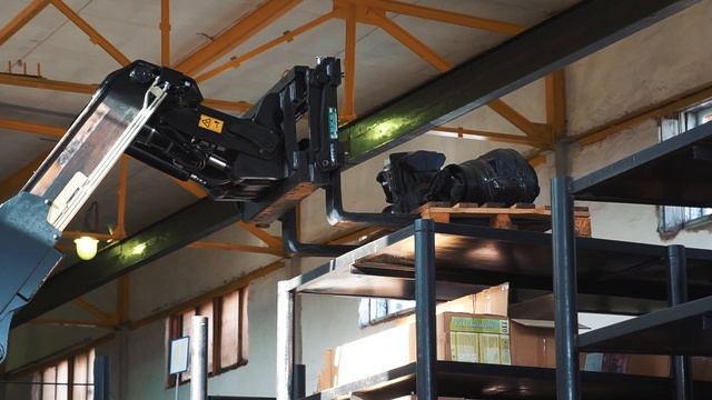 Teletruk 30G — газовая версия уникального погрузчика от JCB смотреть онлайн