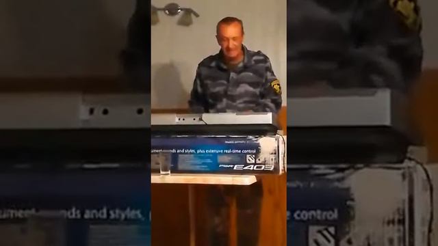 Александр (Yamaha) - Крым п. Сусанина!! Душевный певец !! смотреть онлайн