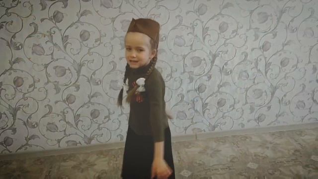 Рубрика: «Вальс Победы»Семнадцатый выпуск. Подарок от творческих коллективов ГДКНТ. смотреть онлайн