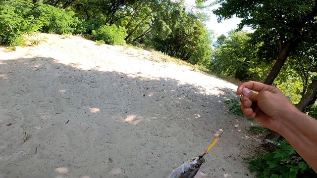 Чехонь на блешню на Десенці. Спекотно і рибка не активна, але ми підібрали ключік та пішли від нуля