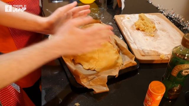 Tomb Raider's Gingerbread "Croft Manor" GAMING COOKING - Main Menu смотреть онлайн