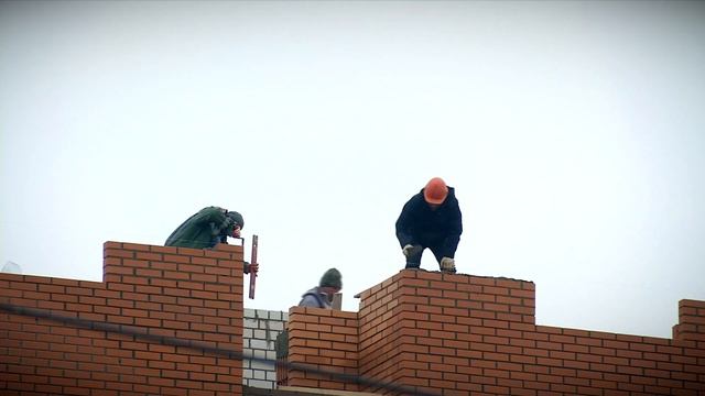 Строительство домов, предназначенных для переселения жителей Морозовских казарм, ведётся по графику смотреть онлайн