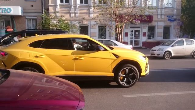 Lamborghini Urus. Красноярск. ул. Мира. Ламборджини Урус. 18 августа 2020 смотреть онлайн