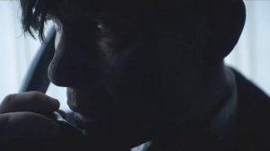 Томас Шелби напрягает сильные слова.